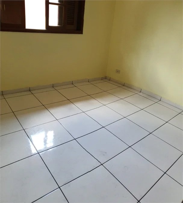 Sobrado à venda com 2 quartos em Jardim Maria Virginia, São Paulo, SP
