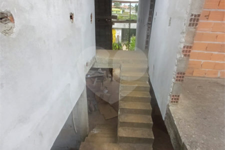 Casa à venda com 2 suítes no condomínio Ricieri, Mogi das Cruzes - SP