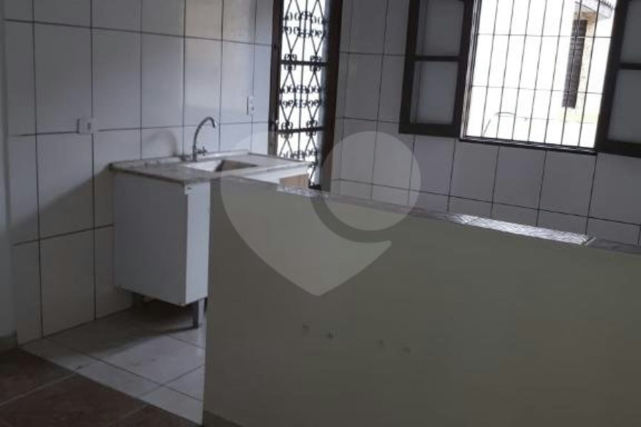 Sobrado à venda com 2 quartos em Tremembé, São Paulo, SP