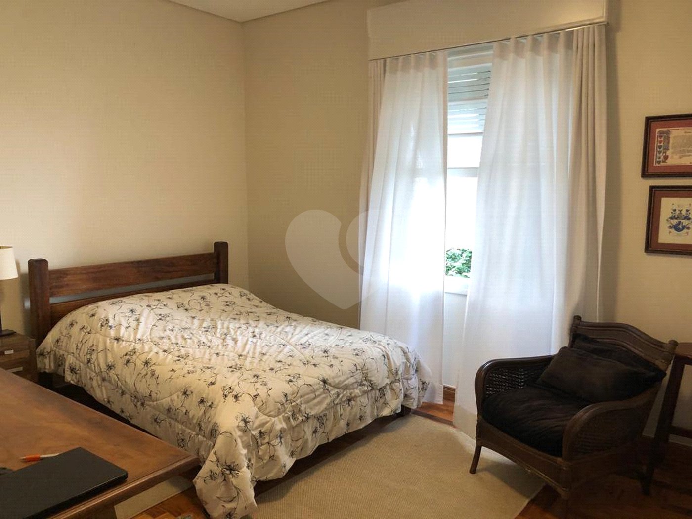 Casa Térrea à venda com 5 quartos, sendo 1 suíte, em Pacaembú, São Paulo, SP