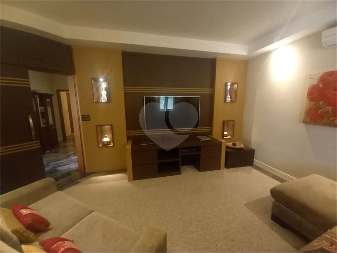 Casa à venda com 5 quartos, sendo 2 suítes, no condomínio Vinhas da Vista Alegre - Lado Sede, Vinhedo - SP
