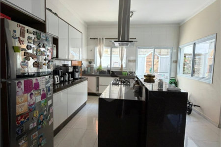 Casa à venda com 3 quartos, sendo 1 suíte, no condomínio Montreal Residence, Indaiatuba - SP