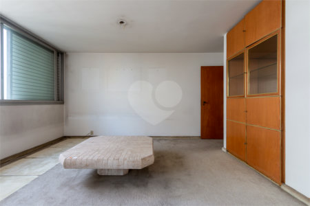 Apartamento à venda com 3 quartos, sendo 1 suíte, em Santa Cecília, São Paulo, SP
