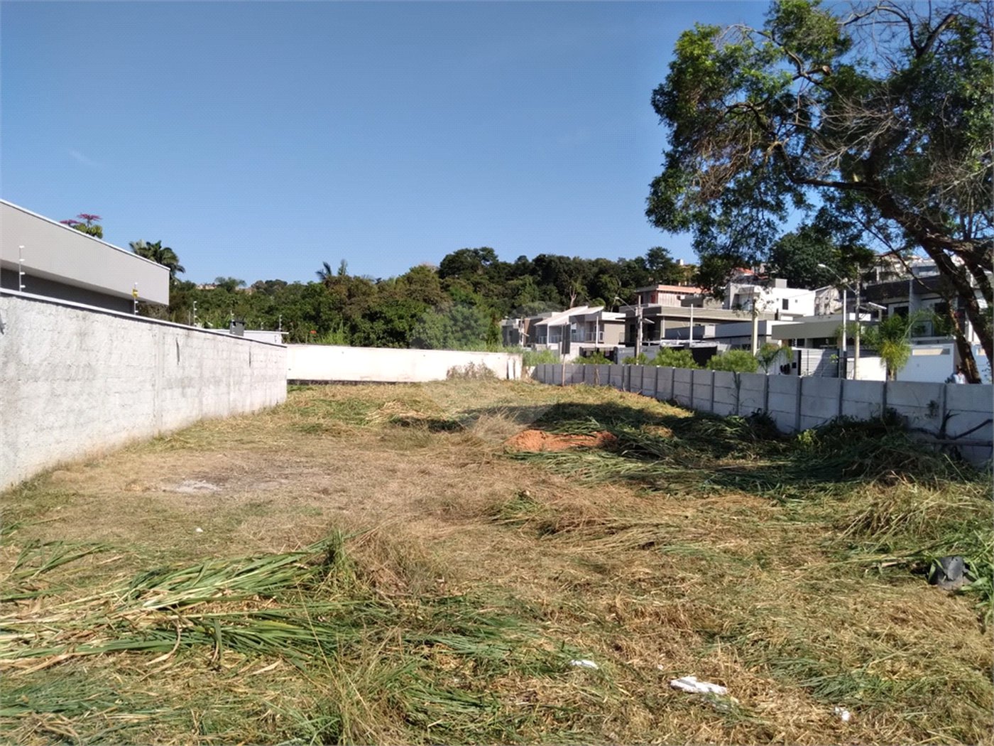 Terreno à venda em Jardim do Lago, Atibaia, SP
