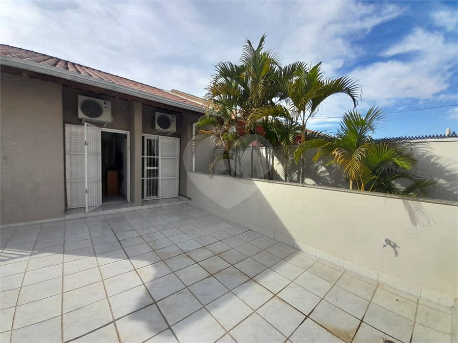 Casa à venda com 4 quartos, sendo 1 suíte, em Vila Guarani, Jundiaí, SP