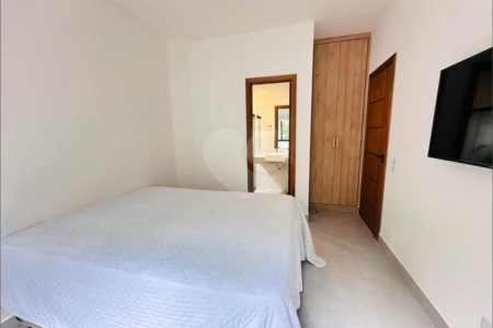 Casa à venda com 6 quartos, sendo 4 suítes,  em Caravelas, Armação dos Búzios, RJ