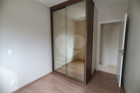 Apartamento à venda com 3 quartos, sendo 1 suíte,  em Pinheiros, São Paulo, SP