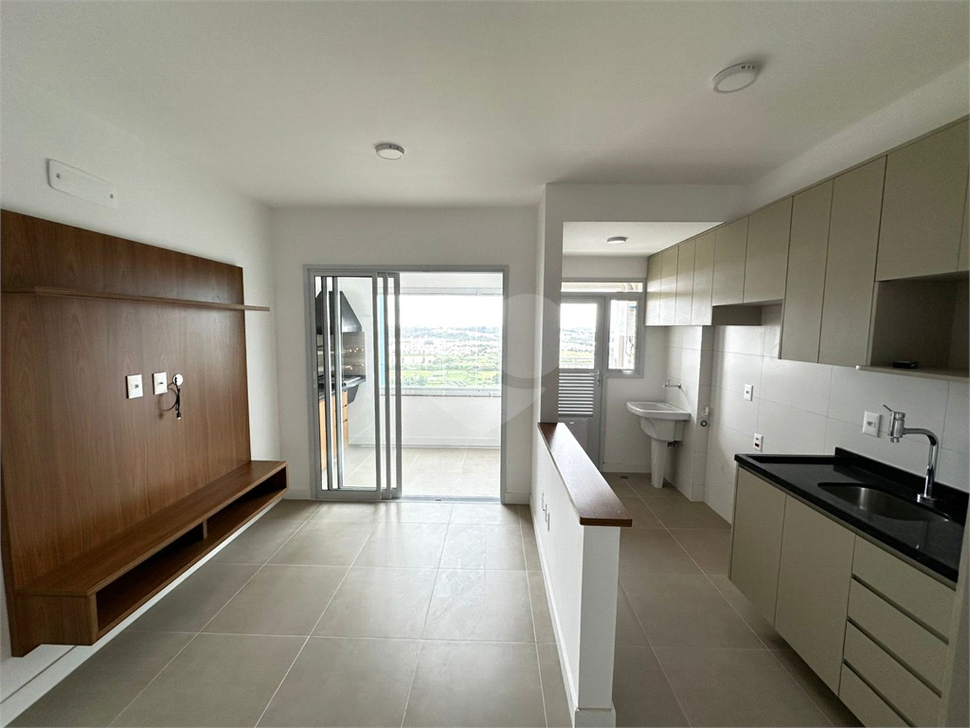 Apartamento para alugar com 1 suíte em Jardim Santa Helena, Suzano, SP