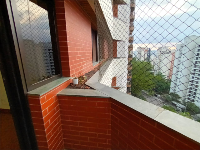 Apartamento à venda com 3 quartos, sendo 1 suíte,  em Jardim Sul, São Paulo, SP