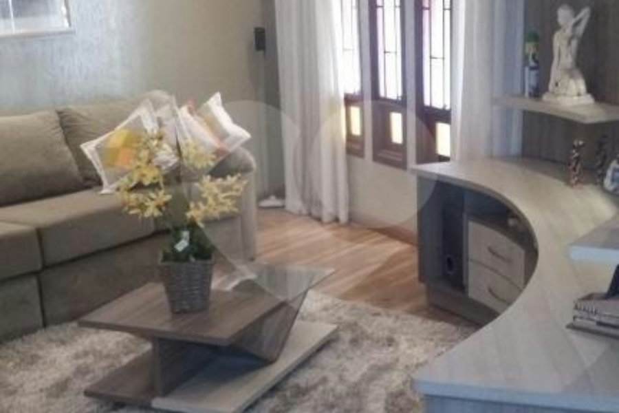 Casa à venda com 6 quartos, sendo 1 suíte,  em Itaquera, São Paulo, SP