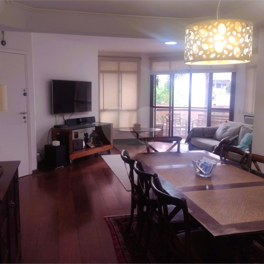 Apartamento à venda com 3 quartos, sendo 1 suíte, em Real Parque, São Paulo, SP