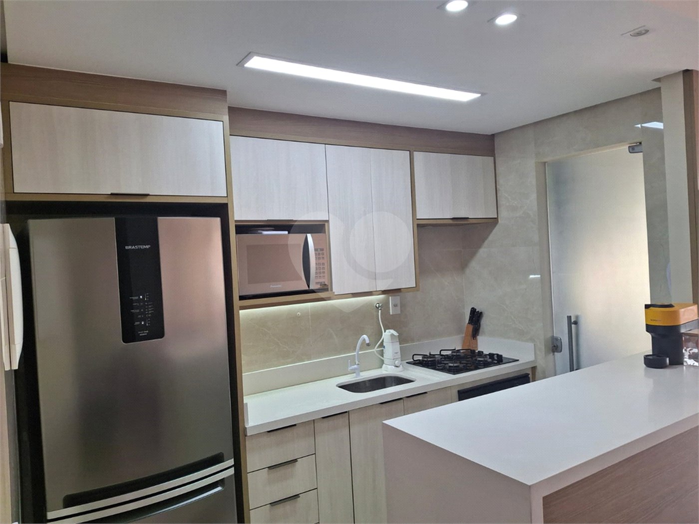 Apartamento à venda com 2 quartos, sendo 1 suíte,  em Ferreira, São Paulo, SP