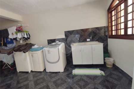 Sobrado à venda com 4 quartos, sendo 2 suítes, em Pedreira, São Paulo, SP