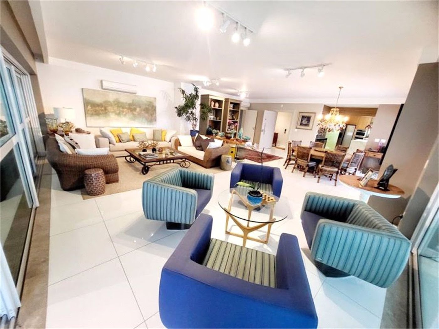Apartamento Residencial à venda, Gonzaga, Santos - AP1684.