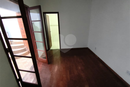Casa à venda com 7 quartos, sendo 2 suítes,  no Centro, Itapetininga, SP