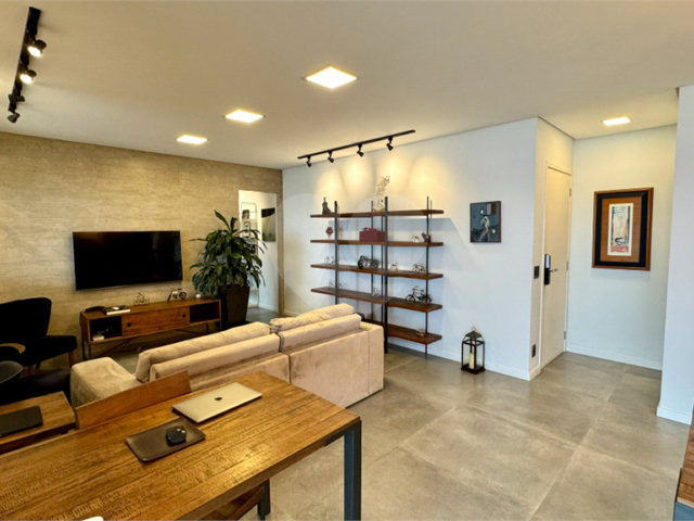 Apartamento à venda com 3 suítes em Brooklin, São Paulo, SP