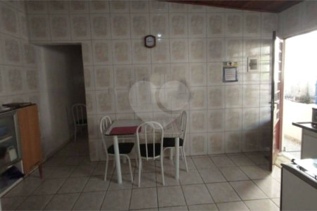 Casa e Salão Comercial a venda em Louveira - SP