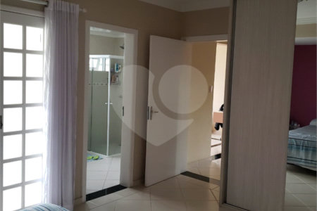 Casa à venda com 6 quartos, sendo 3 suítes, em Alto Ipiranga, Mogi das Cruzes, SP