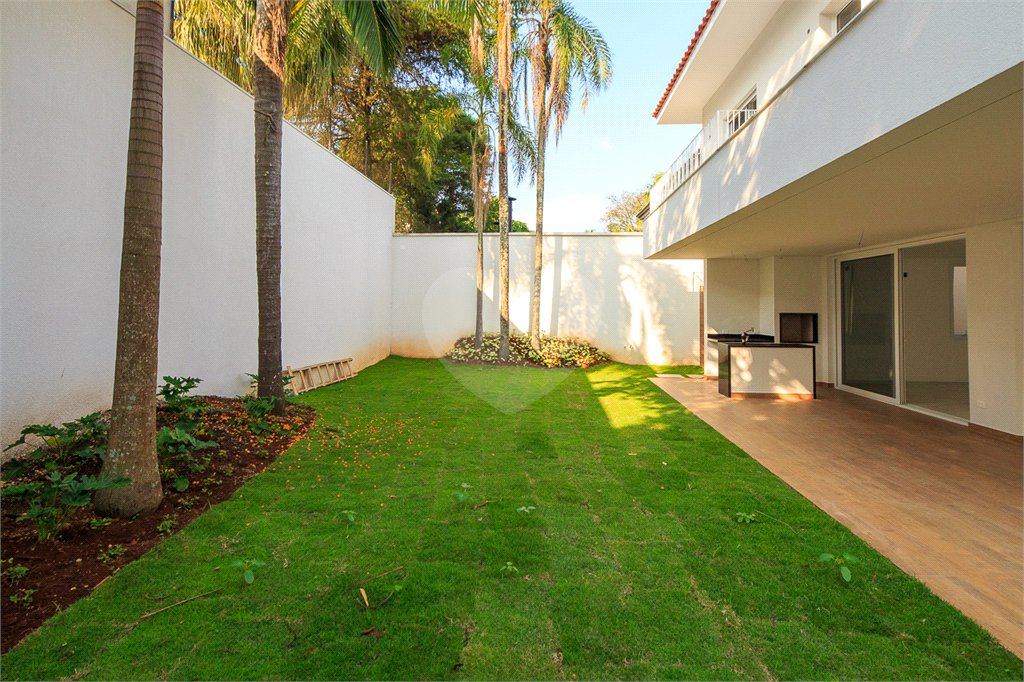 Casa à venda com 5 quartos, sendo 4 suítes, em Jardim Marajoara, São Paulo, SP
