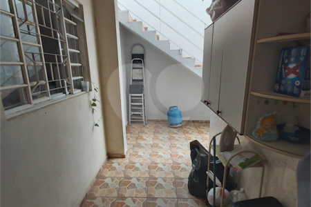 Sobrado à venda com 3 quartos, sendo 1 suíte,  em Vila Bernadotti, Mogi das Cruzes, SP