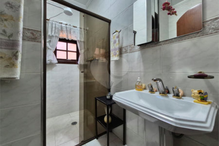 Sobrado à venda com 3 quartos, sendo 1 suíte, em Jardim Sarah, São Paulo, SP
