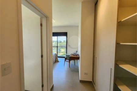 Casa à venda com 3 quartos, sendo 1 suíte, no condomínio Consoli Residencial, Atibaia - SP