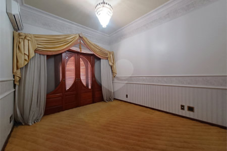 Casa à venda com 6 suítes no condomínio Portal da Raposo, Sorocaba - SP