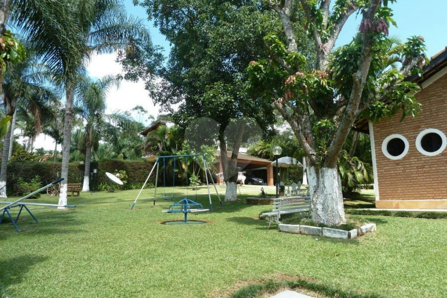 Chácara à venda com 3 quartos, sendo 1 suíte, em Vila Salles, Atibaia, SP