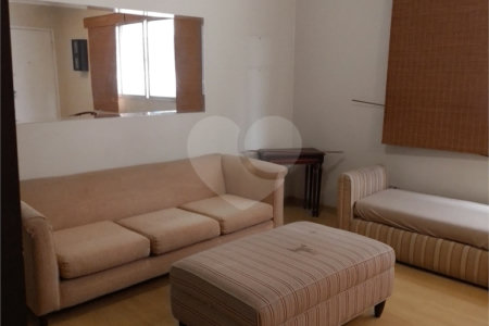 Apartamento a 3 quadras da estação do metrô Oscar Freire com 3 dormitórios sendo 1 suite