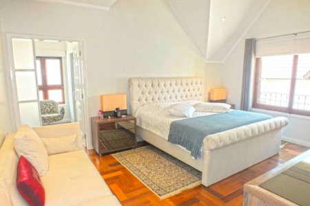 Casa à venda com 5 suítes no condomínio Vilaggio Monte Alegre, São Paulo - SP