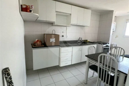 APARTAMENTO de 2 quartos (1 suíte) á venda em Santo André, 75m², 2 garagens fixas e cobertas, é entrar e morar!