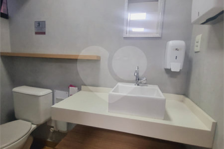 Sala comercial mobiliada para locação na Vila Olímpia
