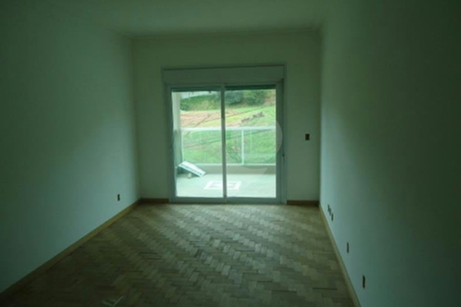 Casa à venda com 3 suítes em São Paulo II, Cotia, SP