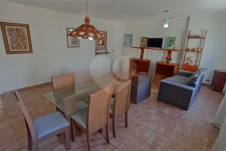 APARTAMENTO 2 QUARTOS (+1 REV.) MOBILIADO P/ALUGAR NO GUARUJÁ/PITANGUEIRAS 96m2 VISTA MAR