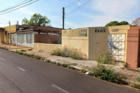 Terreno para venda no Jardim São Carlos.