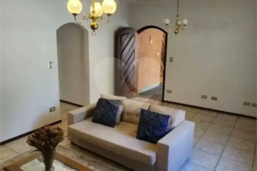 Casa Térrea com 3 Quartos à venda, 220m² - Jardim Líbano