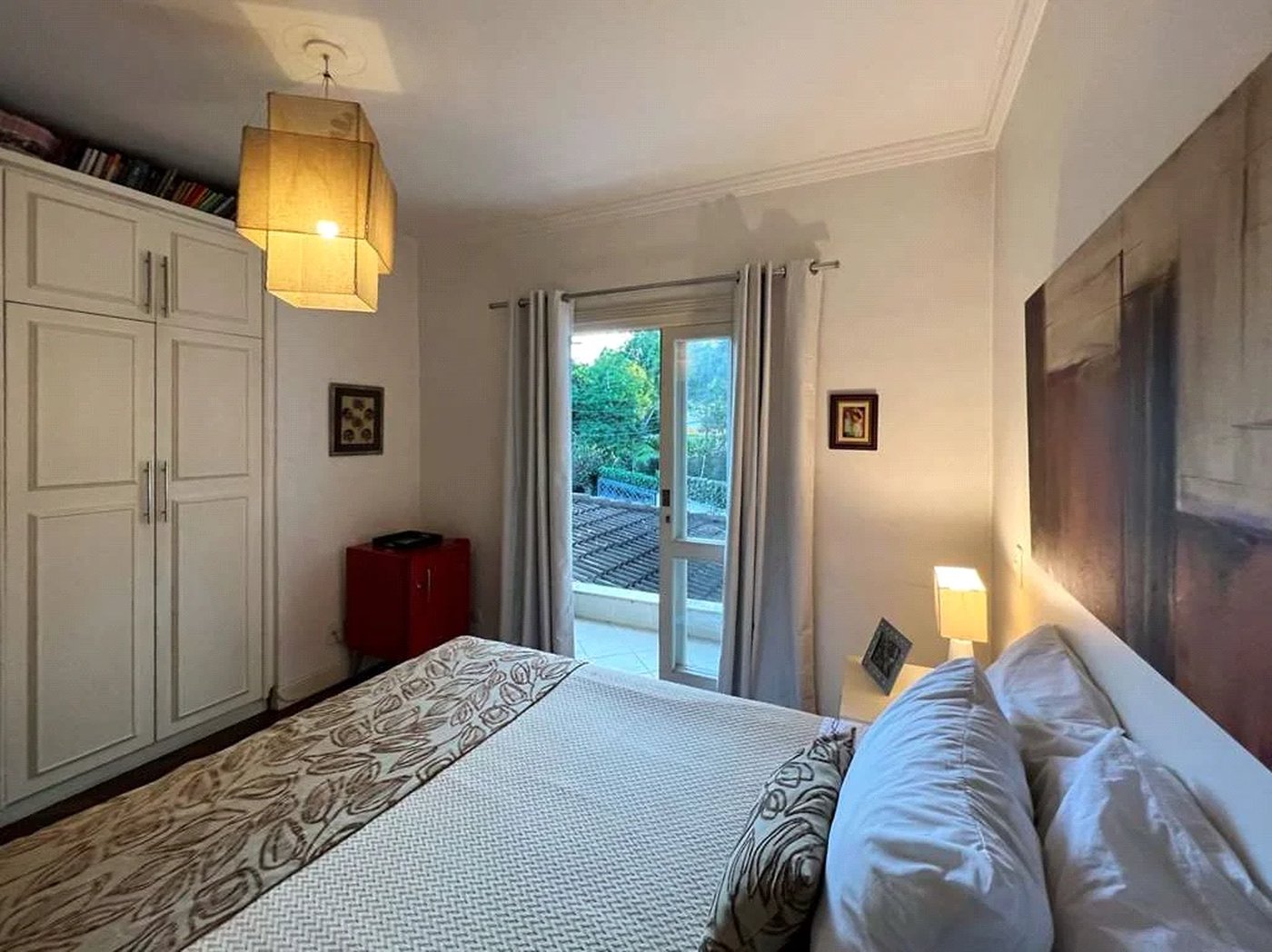 Casa à venda com 4 suítes em Vila Santo Antônio, Cotia, SP