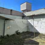 Casa antiga a venda