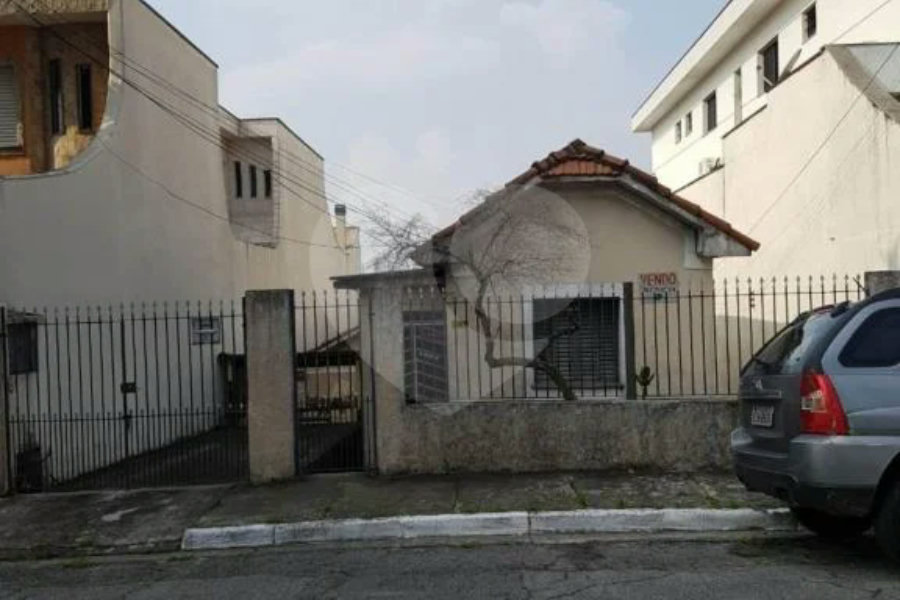 Excelente terreno para Construtores 10 x 30 na Vila Lucia