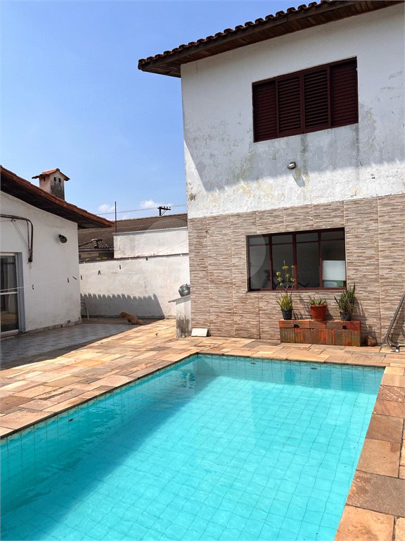 Casa Térrea à venda com 3 quartos, sendo 1 suíte,  em Socorro, São Paulo, SP