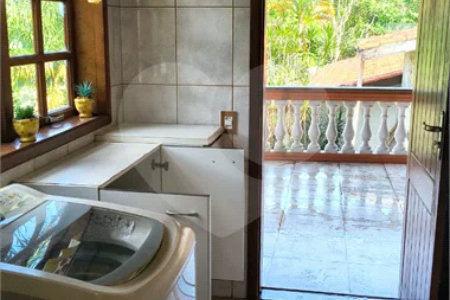 Casa à venda ou para alugar com 7 quartos, sendo 5 suítes, no condomínio Estância Marambaia, Vinhedo - SP