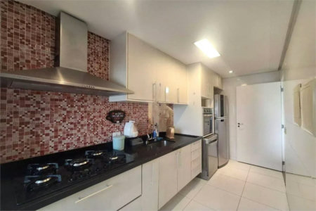Apartamento à venda com 3 quartos, sendo 1 suíte, em Parque Reboucas, São Paulo, SP