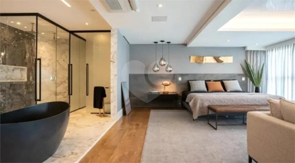 Deslumbrante apartamento duplex pronto para mudar no Itaim Bibi com 242M2, 2 suítes, 3 vagas