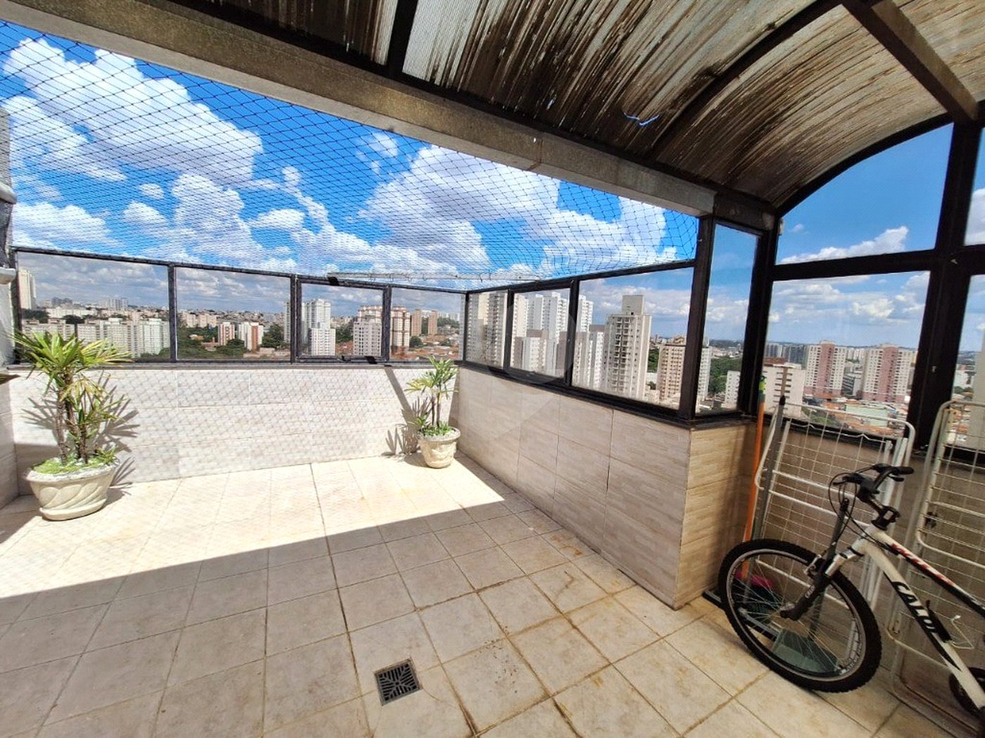 Cobertura com 193m², 4 quartos (2 suítes), 2 garagens, à venda no Jardim Marajoara