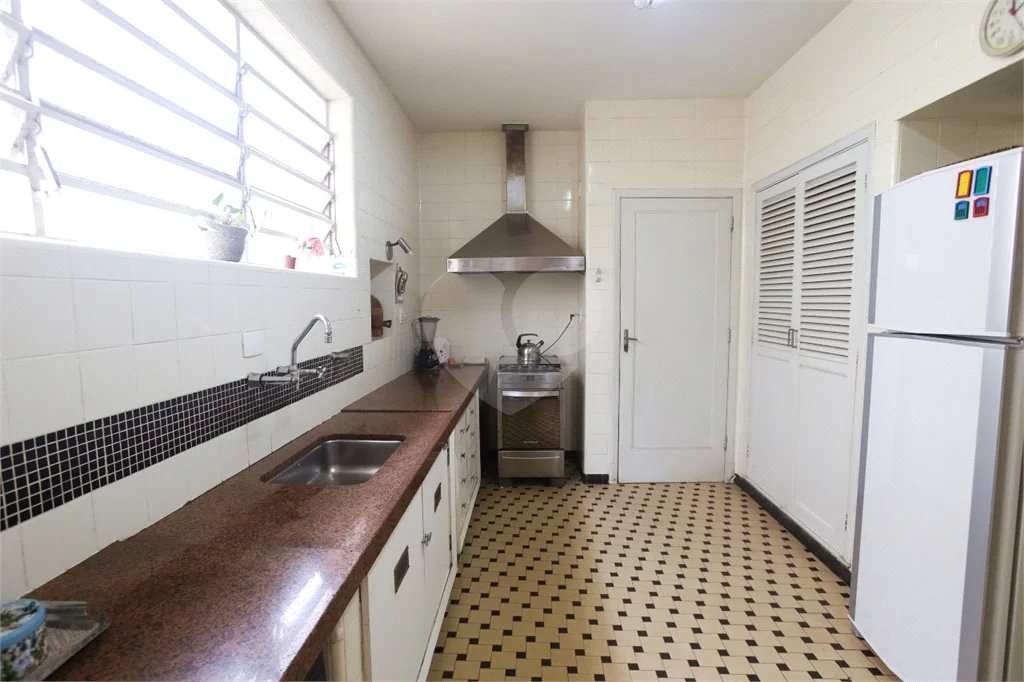 Casa à venda com excelente localização comercial