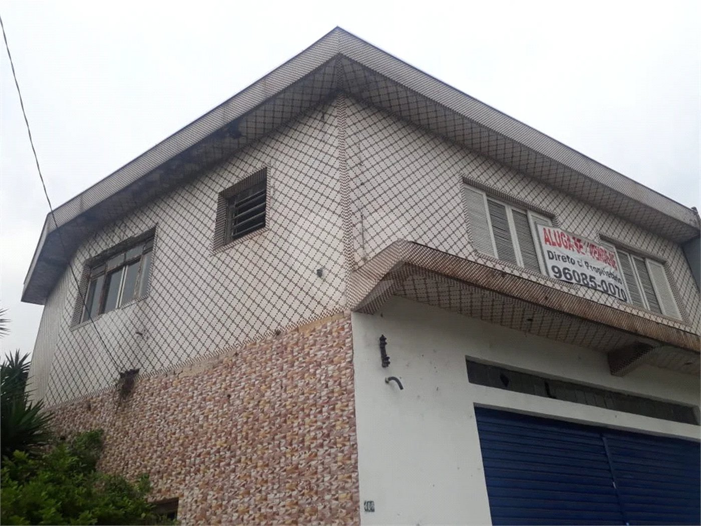 PRÉDIO COMERCIAL OU RESIDENCIAL DE 215,0 M² COM 03 QUARTOS, 04 VAGAS, 02 BANHEIROS PARA VENDA NO CARRÃO