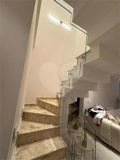 Apartamento duplex de 102 m² com 2 dormitórios, sendo 1 suíte, 3 banheiros, área gourmet e 1 vaga de garagem. Conforto, estilo e exclusividade em um só imóvel!