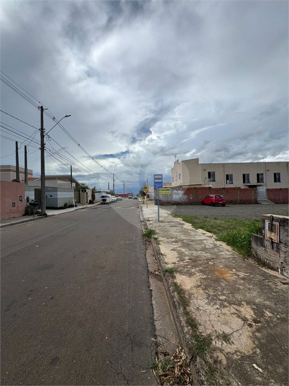 Terreno à venda no Jardim Embaré