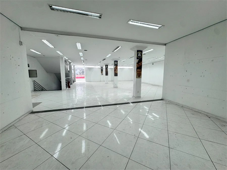 PRÉDIO COMERCIAL DE 944 M² PARA LOCAÇÃO | LOCALIZAÇÃO ESTRATÉGICA, GRANDE VISIBILIDADE E EXCELENTE POTENCIAL COMERCIAL