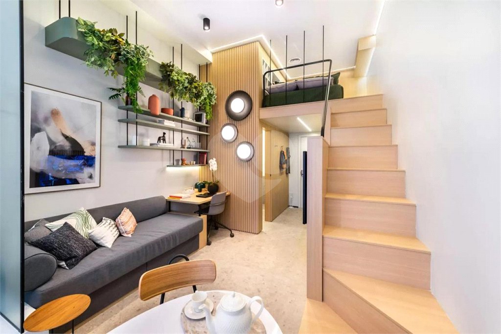 Studio na Vila Mariana, de 24m2 Pé Direito 3,7m